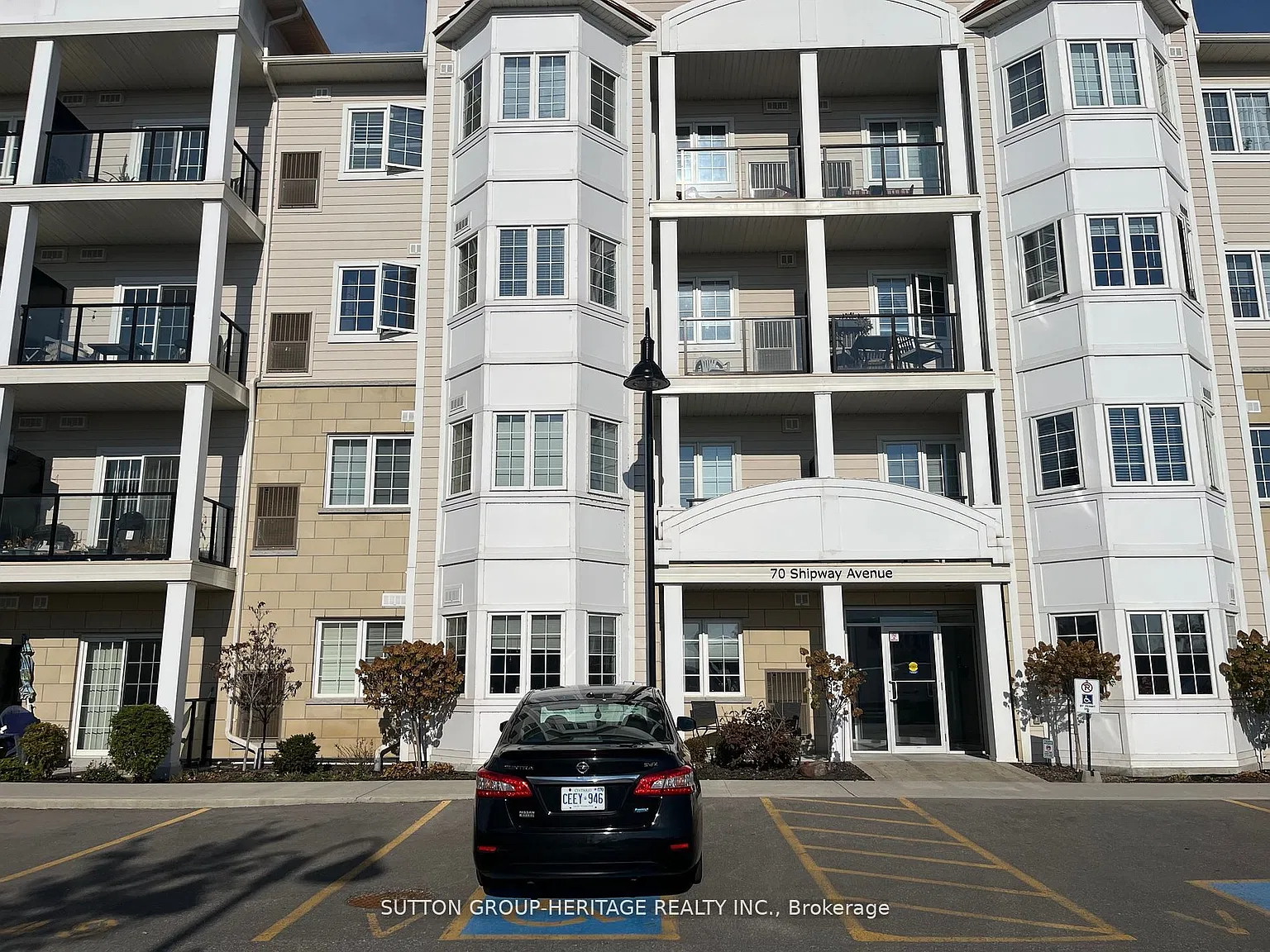 1 bed, $2,025 — Photo 1