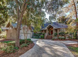 4 Long Brow Rd, Hilton Head Island, SC 29928
