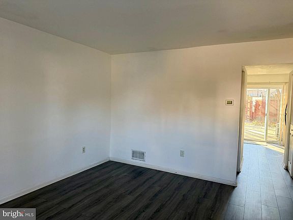 2nd image of 2167 Ferguson Pl