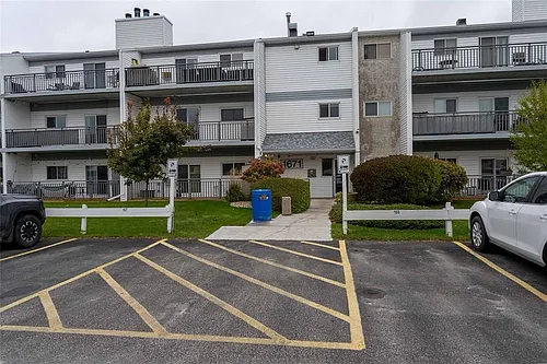 1671 Plessis Rd #112 Photo 1