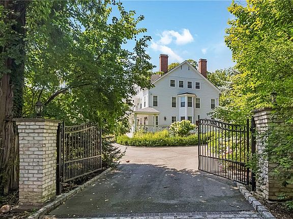 3rd image of 314 Mill Hill Rd