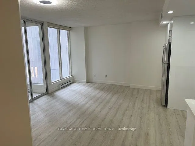 55 Centre Ave #702 — Photo 2