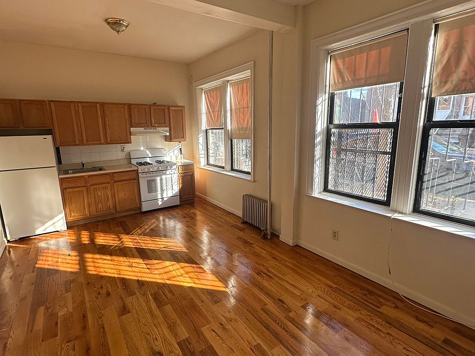 1st image of 1729 Edison Ave APT 1