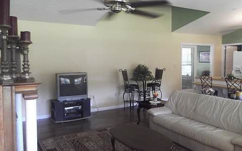 4th image of 558 SW Hideaway Dr