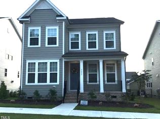 2925 Farmhouse Dr, Apex, NC 27502