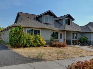 142 Mellecker Way, Medford, OR