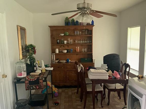 5th image of 239 Lois Dr