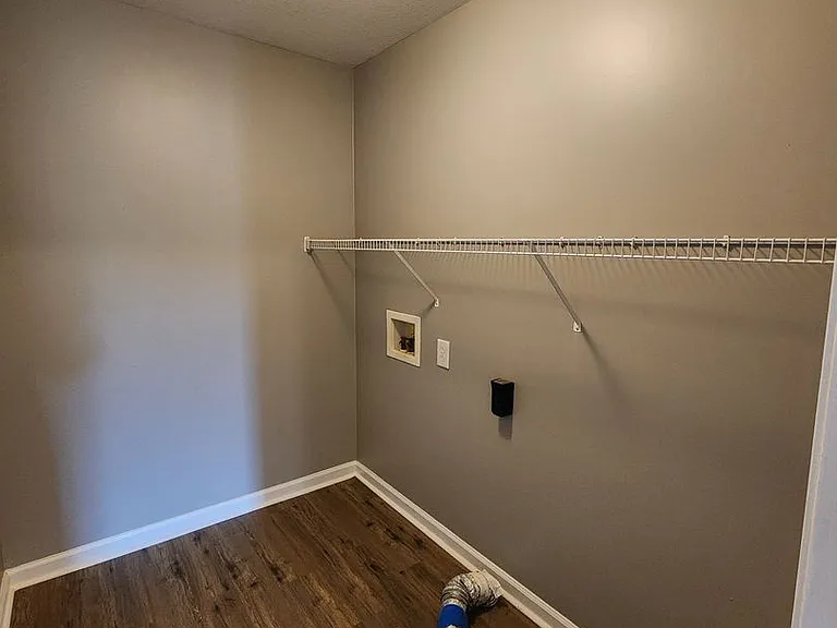 824 Ellie Nat Dr — Photo 28
