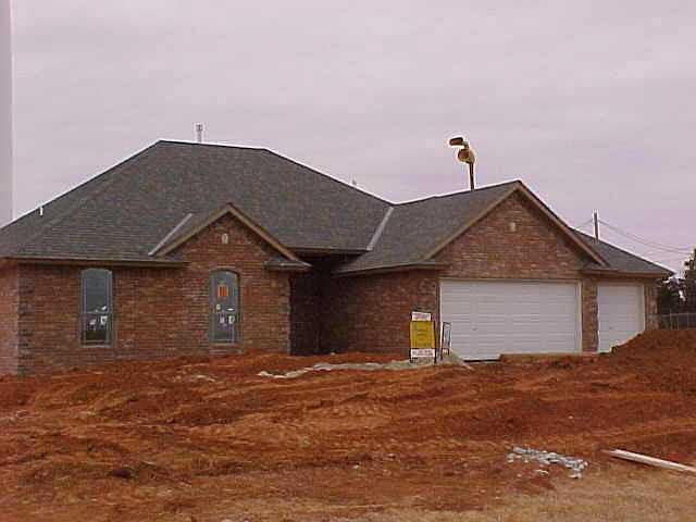 2nd image of 1539 Golden Hills Rd