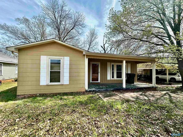 609 South St, Scottsboro, AL 35768