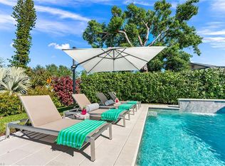 10690 8th St N, Naples, FL 34108