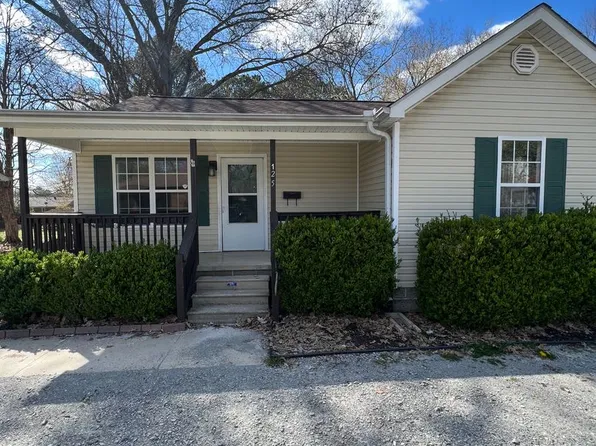 125 Laura St, Martin, TN 38237