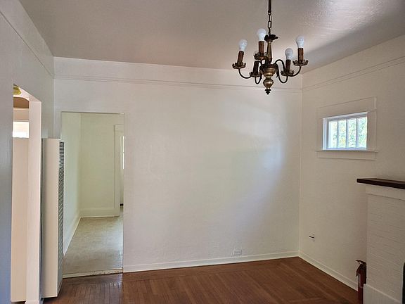5th image of 18096 Poplar Ave
