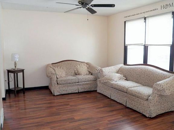 2nd image of 224 Woodcock Dr