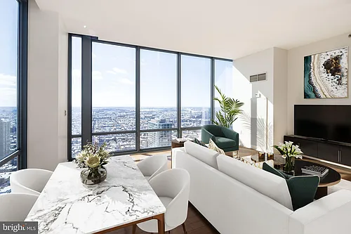 2101 Market St #4205 Photo 1