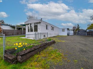 870 SE Thompson Ave, Winston, OR 97496