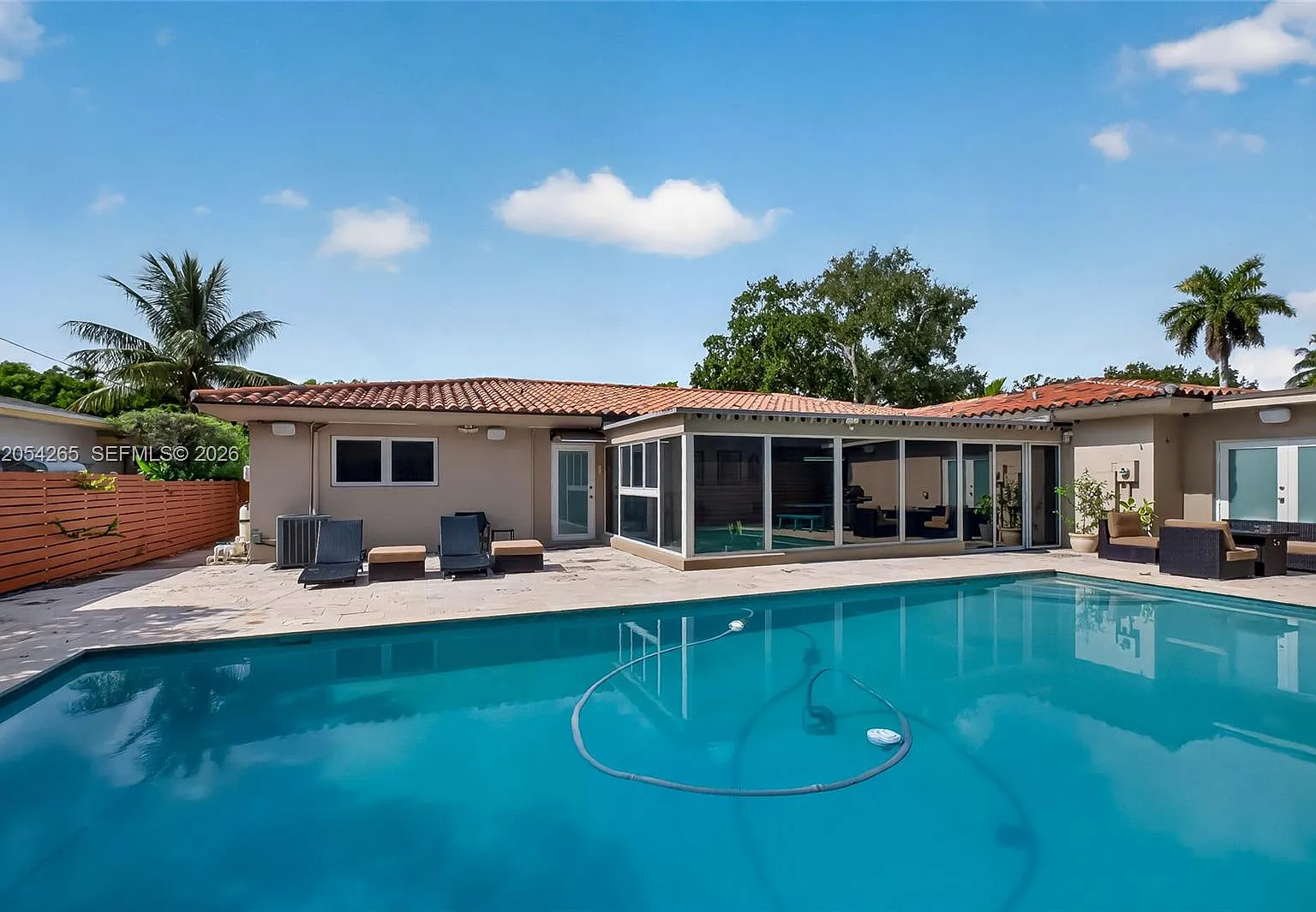 Amd Edgewater Manors — Photo 2