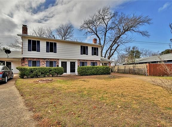 3rd image of 8502 Woodstone Dr