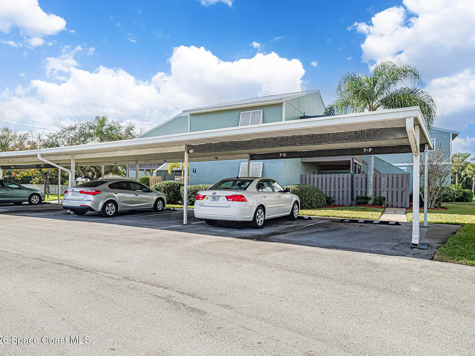 2 bed, 2.0 bath, 960 sqft, $1,800 — Photo 3