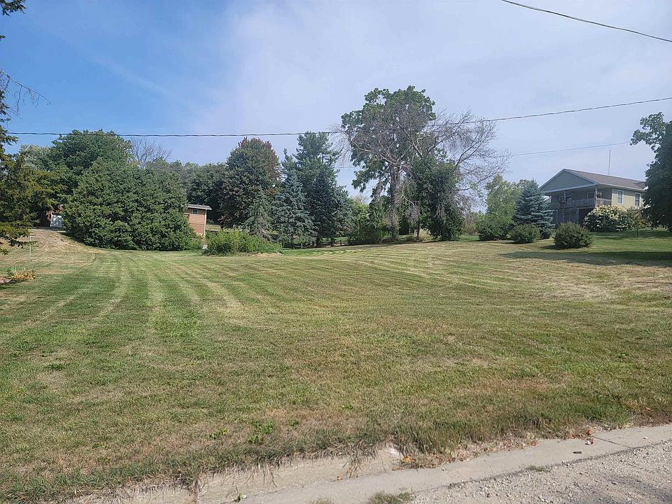 1st image of 207 Otter St