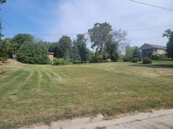 207 Otter St, West Union, IA 52175