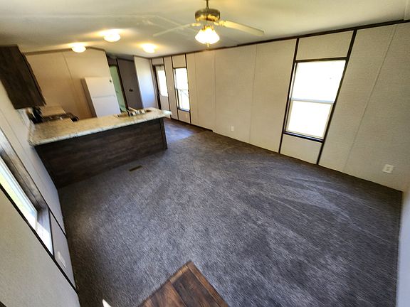 2nd image of 16147 County Road 1526garden Oaks #105