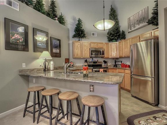 5th image of 1509 Point Dr #203