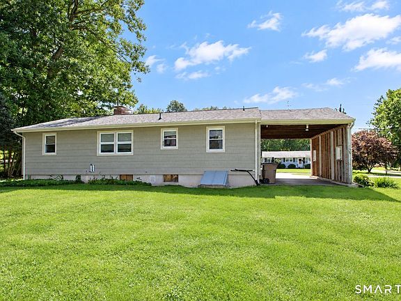 3rd image of 20 Damon Heights Road
