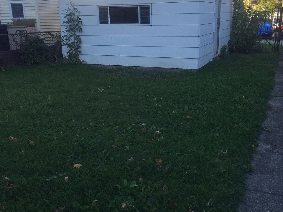 2nd image of 8327 S Kingston Ave