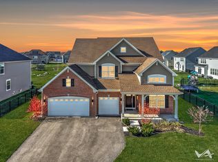 1828 Coralito Ln, Elgin, IL 60124