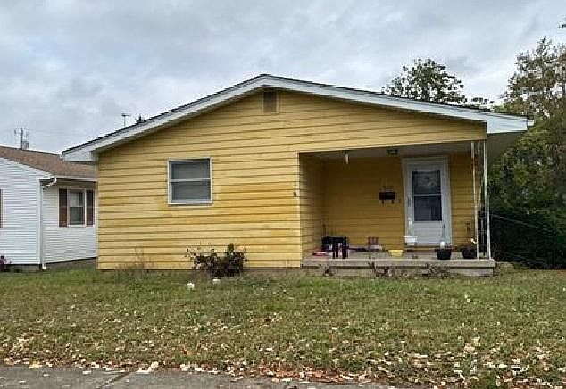 1st image of 920 Willard St