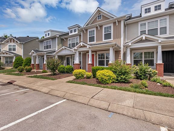 3rd image of 256 Killian Way