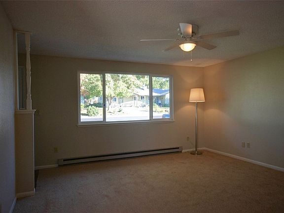 5th image of 2126 S Belair Dr