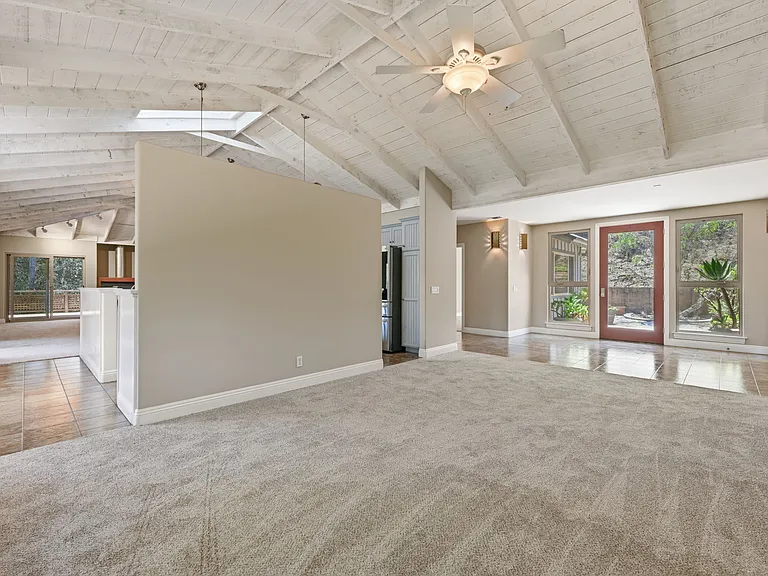 1585 Tecalote Dr — Photo 9