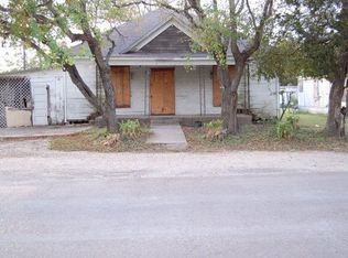 2926 Avenue C, Bay City, TX 77414