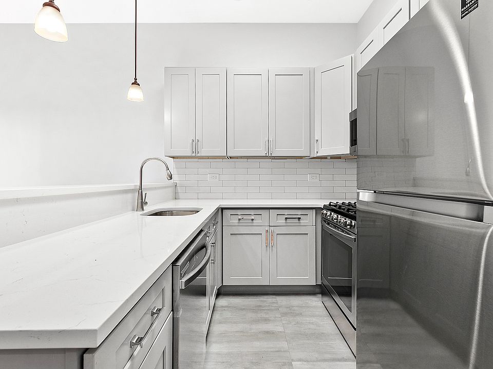 1st image of 587 Greene Ave #3