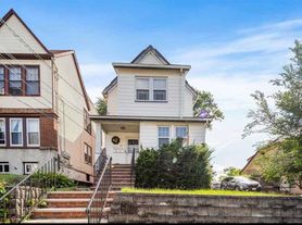 30 Magnolia Ave, Kearny, NJ