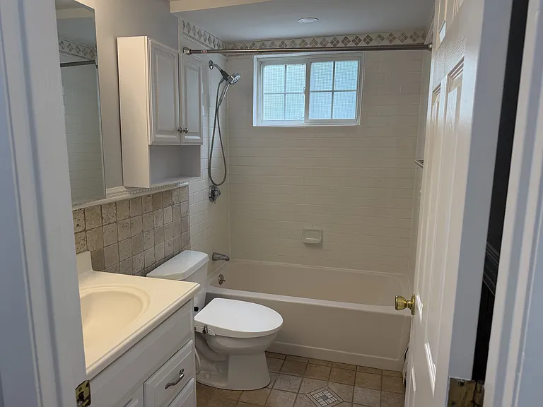 177 Franklin St #2 — Photo 3