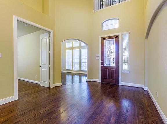 5th image of 7108 Chimney Creek Dr
