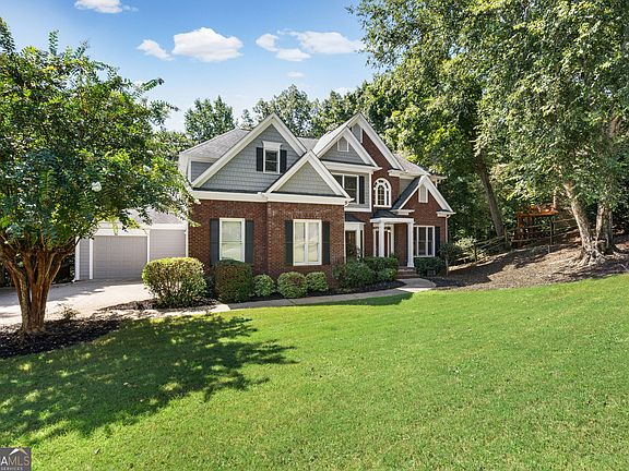 2nd image of 4920 Pond Ridge Ln