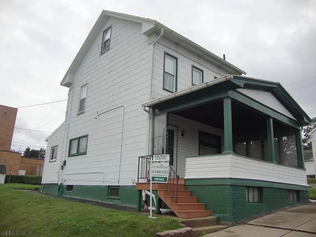 527 1st Ave photo 1
