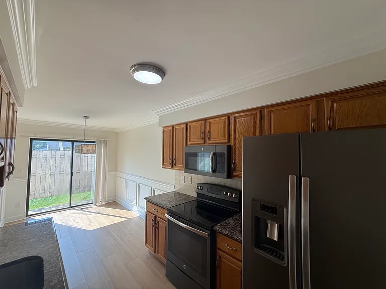 44540 Connecticut Ct — Photo 13