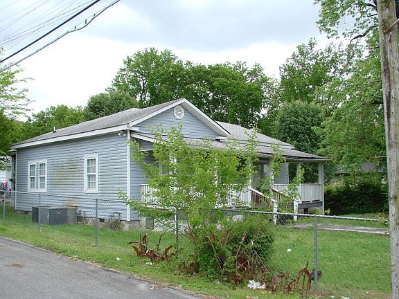 3rd image of 2514 Dodson Ave