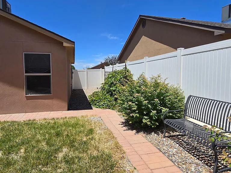 608 Monarch St — Photo 26