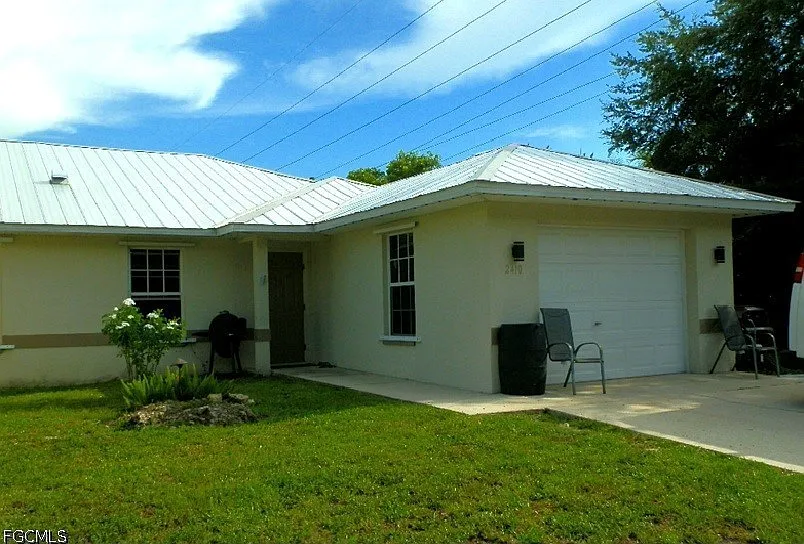 2 bed, 2.0 bath, 995 sqft, $1,350 — Photo 2