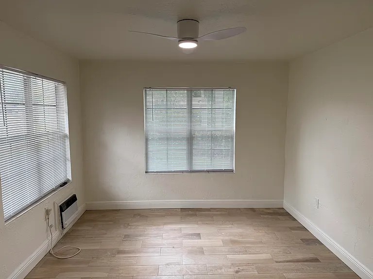1436 NE 2nd Ave #1 — Photo 5