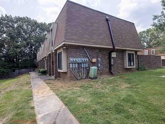 2nd image of 1898 Poplar Woods Cir E