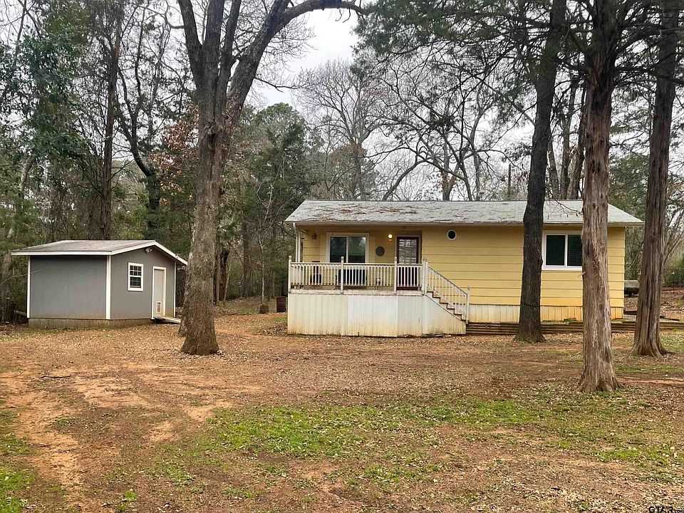 1st image of 15939 Yorktown Dr