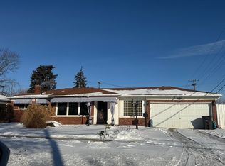 24280 Chernick St, Taylor, MI 48180
