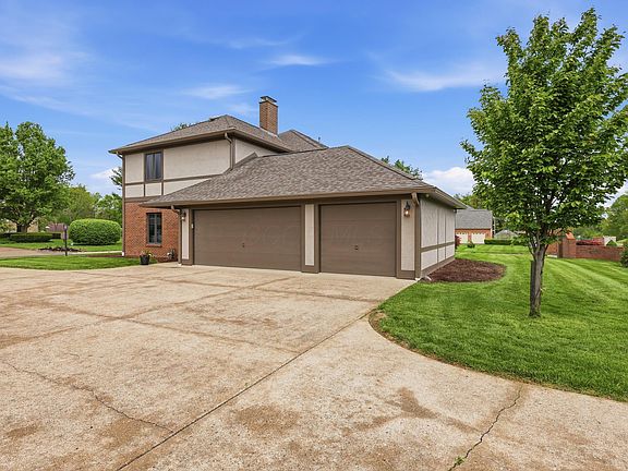 4th image of 180 Stanwick Ct